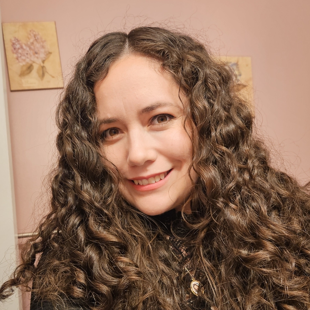 Meet your Posher, Sarahi